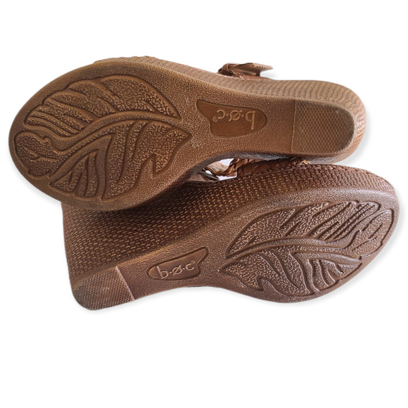 Born of Concept Wedge Sandals Faux Woven Leather w/ Buckle Size 8 M - Picture 3 of 9